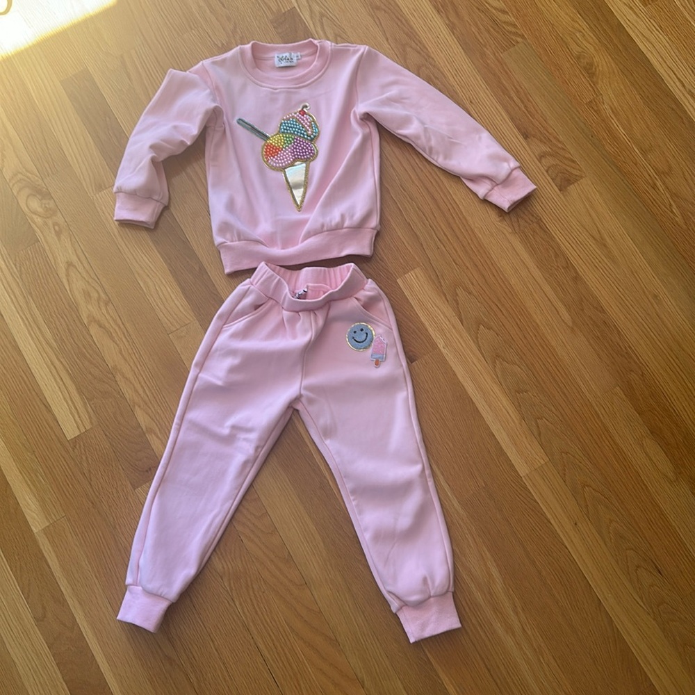 Lola pink sweat suit